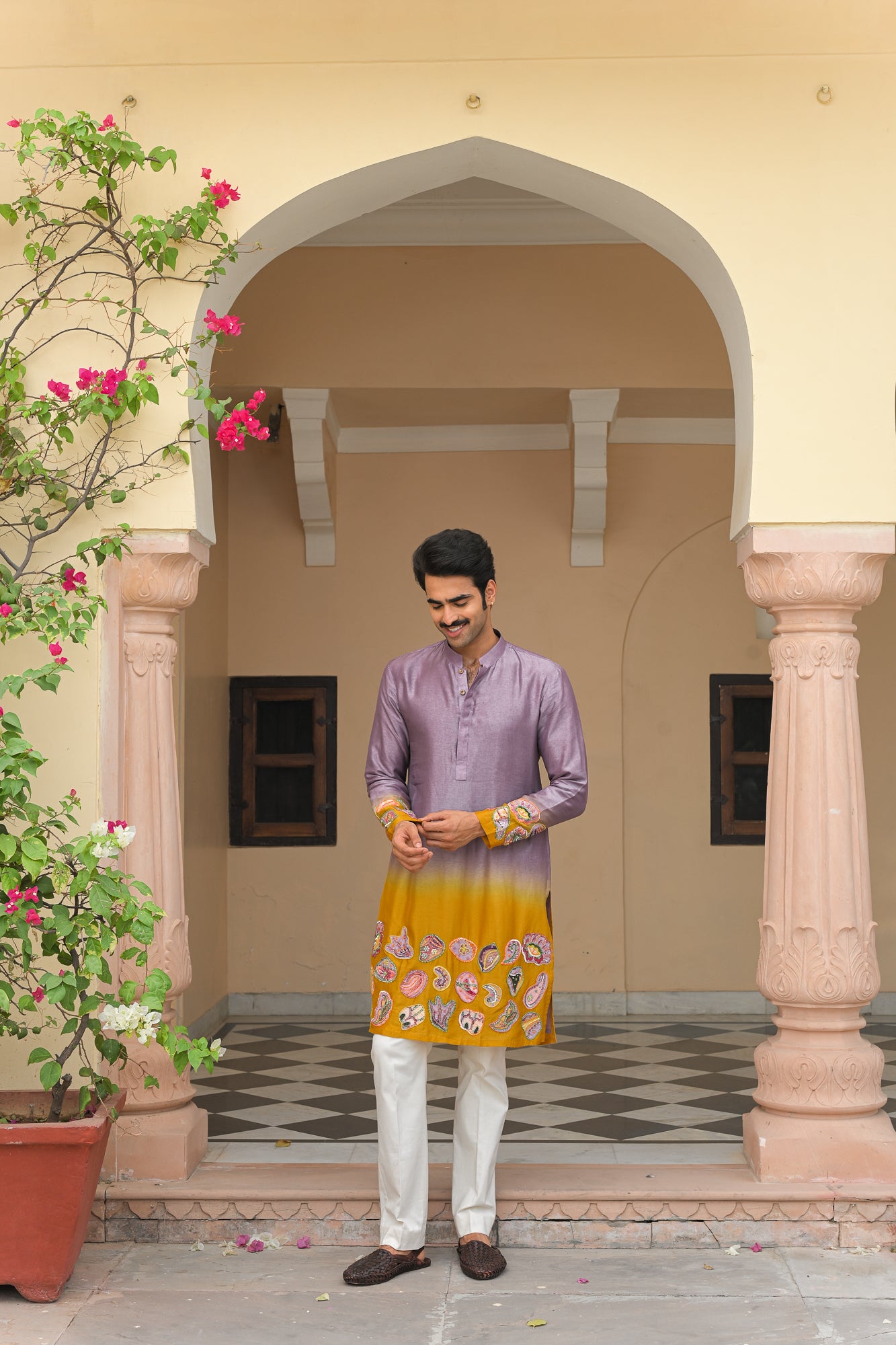 SHADED APPLIQUÉ EMBROIDERED KURTA PANT SET