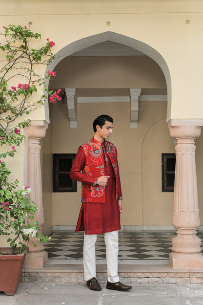SCARLET EMBROIDERED BUNDI KURTA PANT SET