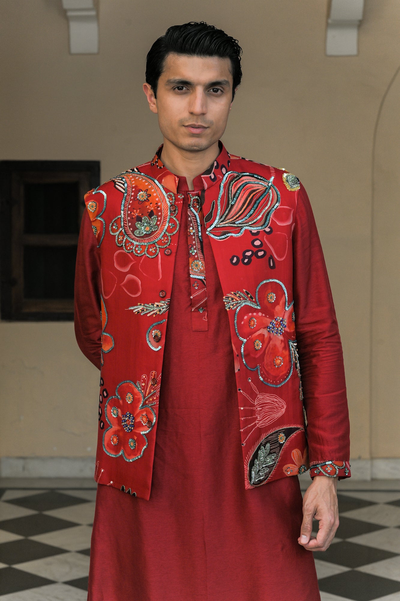 SCARLET EMBROIDERED BUNDI KURTA PANT SET