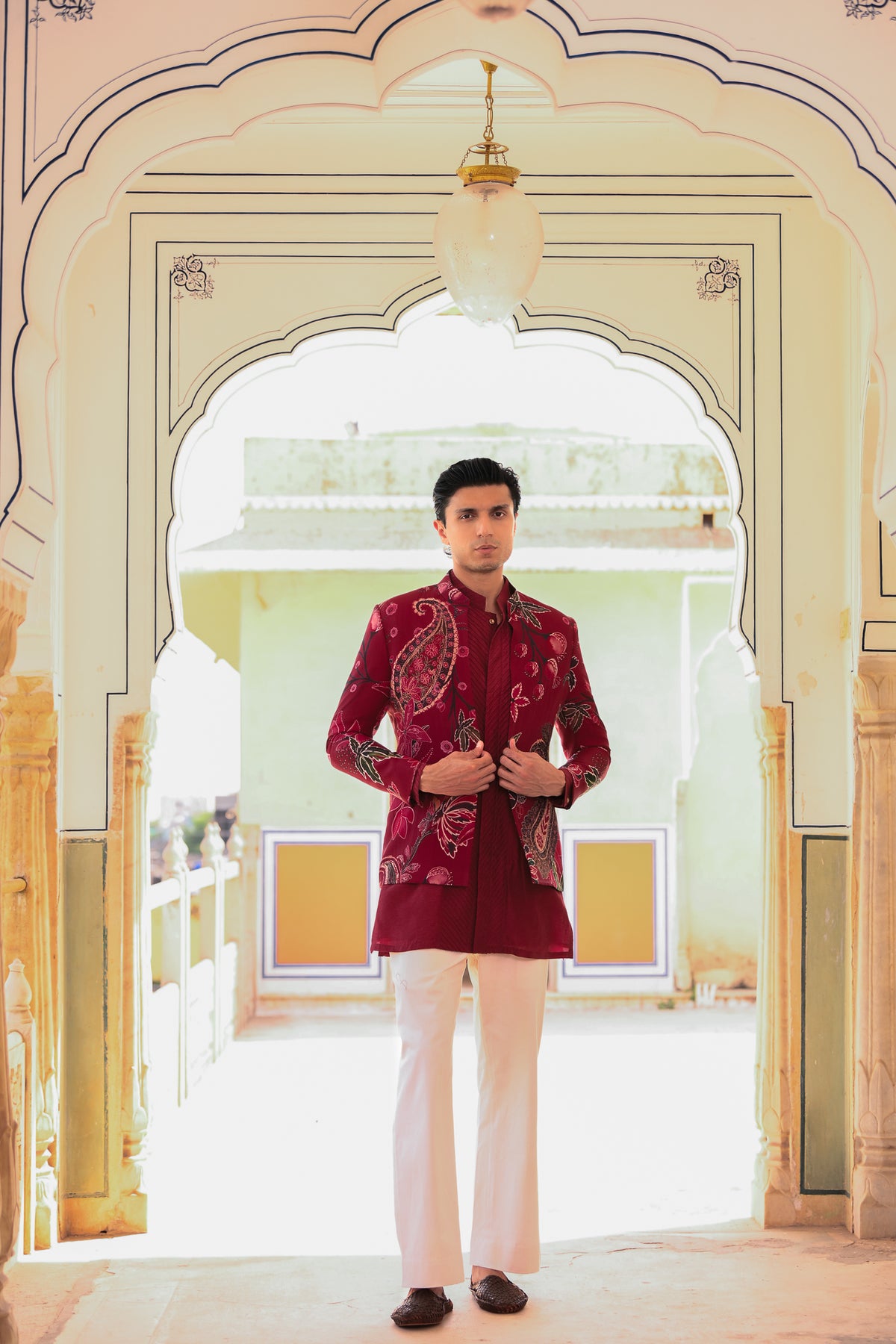PRINTED ACHKAN WITH PINTUCK KURTA & STRIGHT PANT