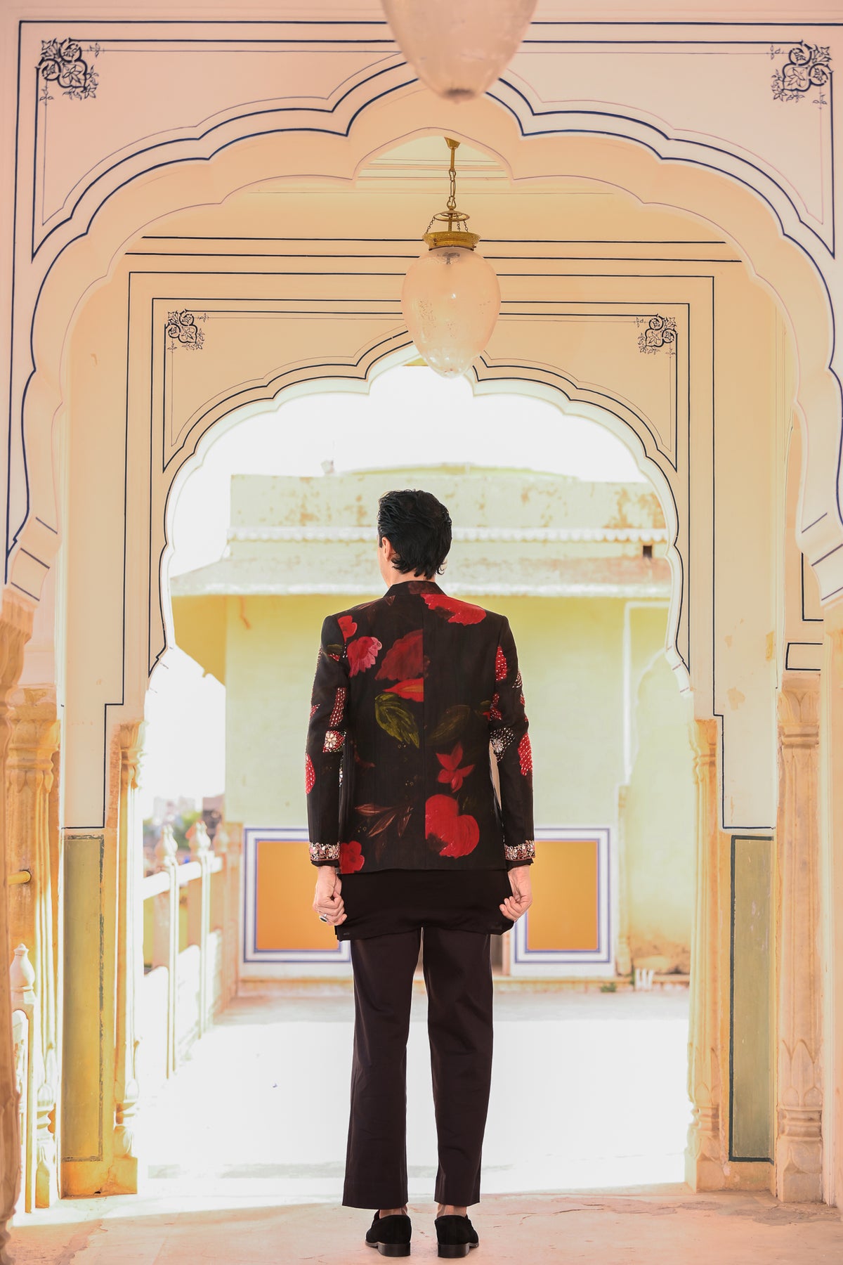 HIGHLIGHTED ORGANZA ACHKAN WITH BLACK KURTA AND BLACK FLAIR PANT