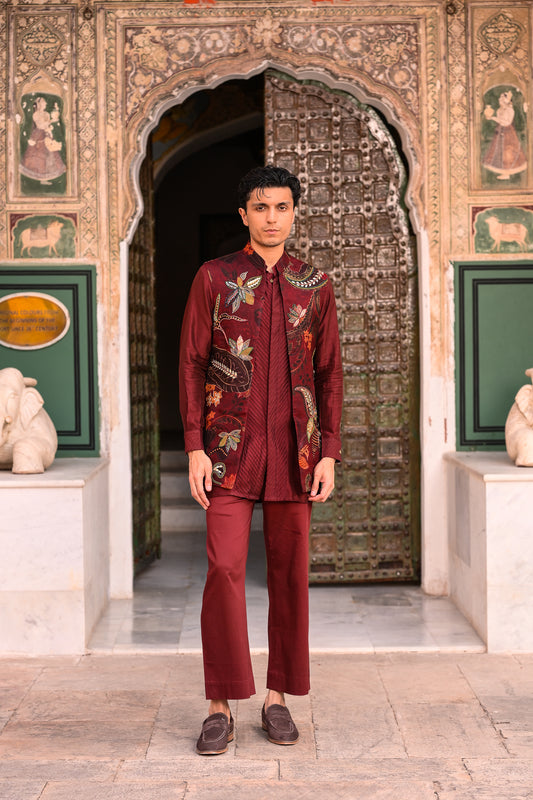 ORGNAZA HIGHLIGHT HALF JACKET WITH PLAIN PINTUCK KURTA AND FLAIRED MAROON PANT