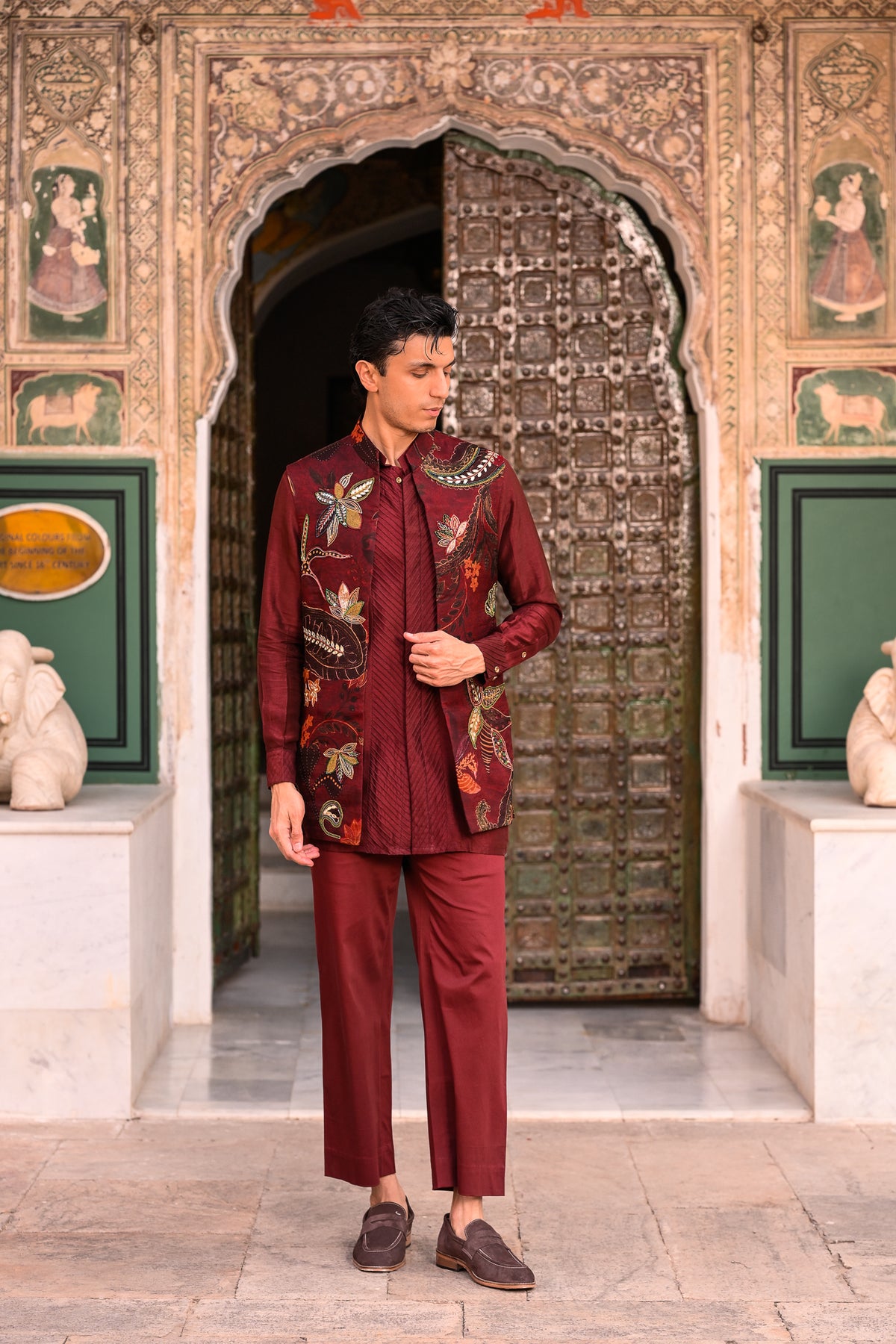 ORGNAZA HIGHLIGHT HALF JACKET WITH PLAIN PINTUCK KURTA AND FLAIRED MAROON PANT