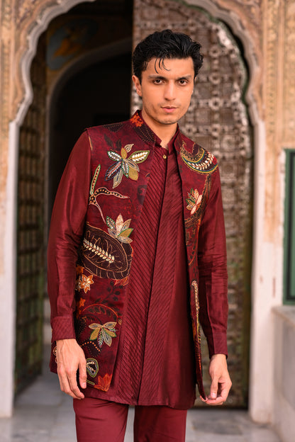 ORGNAZA HIGHLIGHT HALF JACKET WITH PLAIN PINTUCK KURTA AND FLAIRED MAROON PANT