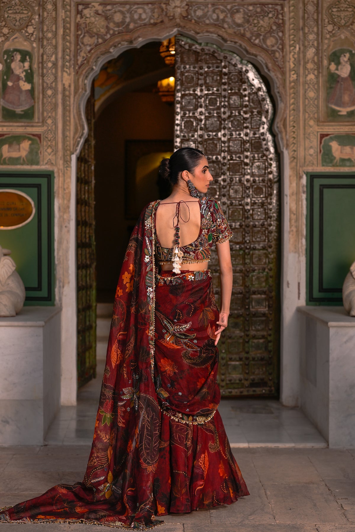 PRE DRAPE ORGANZA SAREE HIGHLIGHTED OPEN PALLU + EMB BLOUSE
