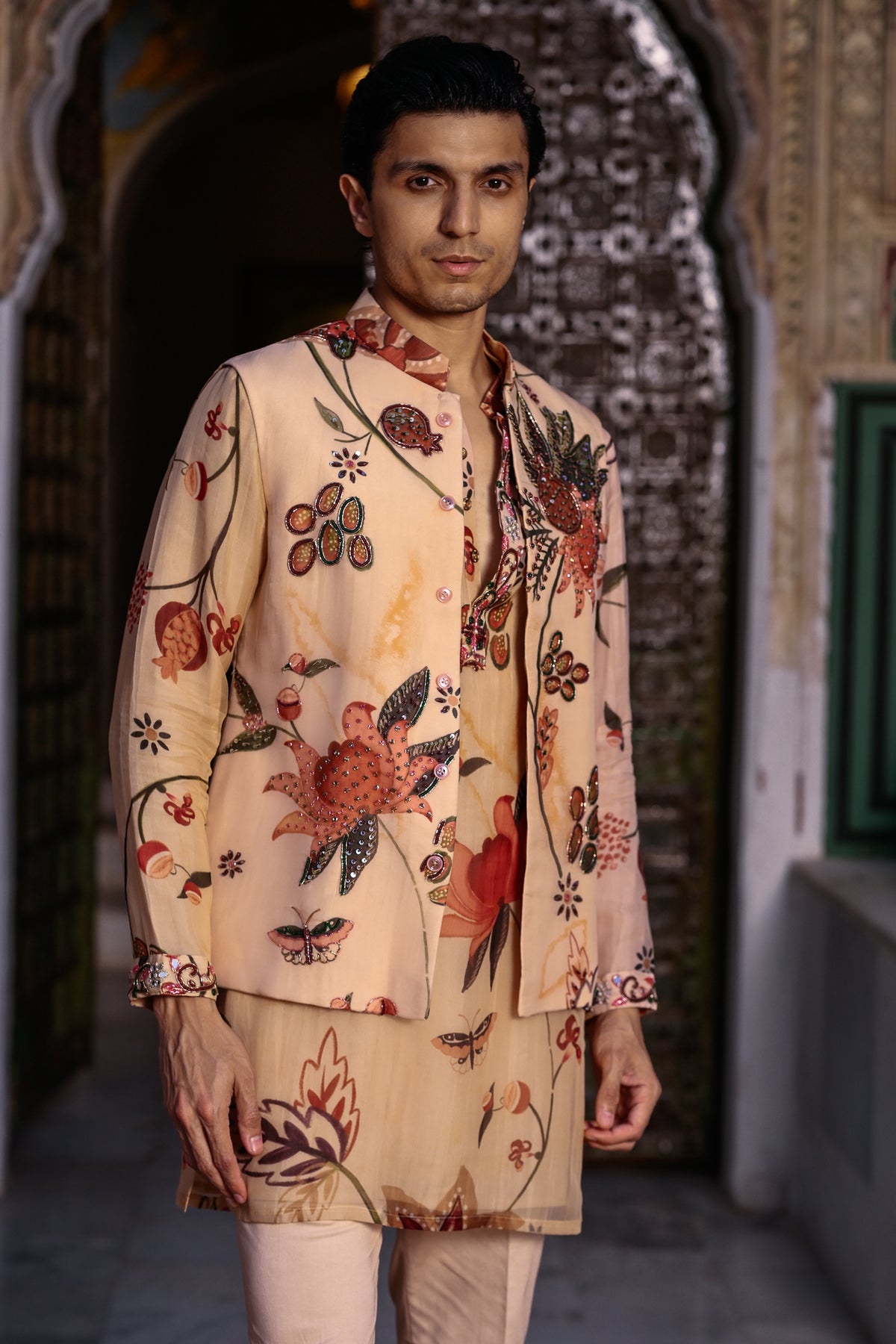 HIGHLIGHTED BUNDI PRINTED KURTA WITH WORK ON CUFF & PURTIN STREIGHT BEIGE PANT