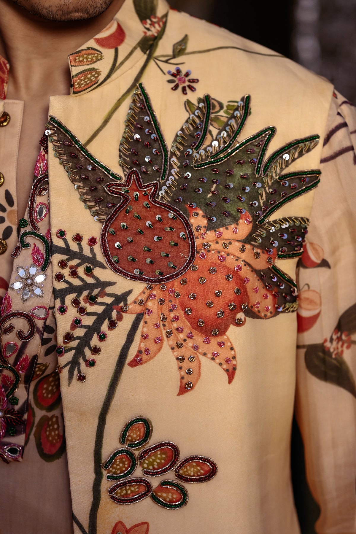 HIGHLIGHTED BUNDI PRINTED KURTA WITH WORK ON CUFF & PURTIN STREIGHT BEIGE PANT