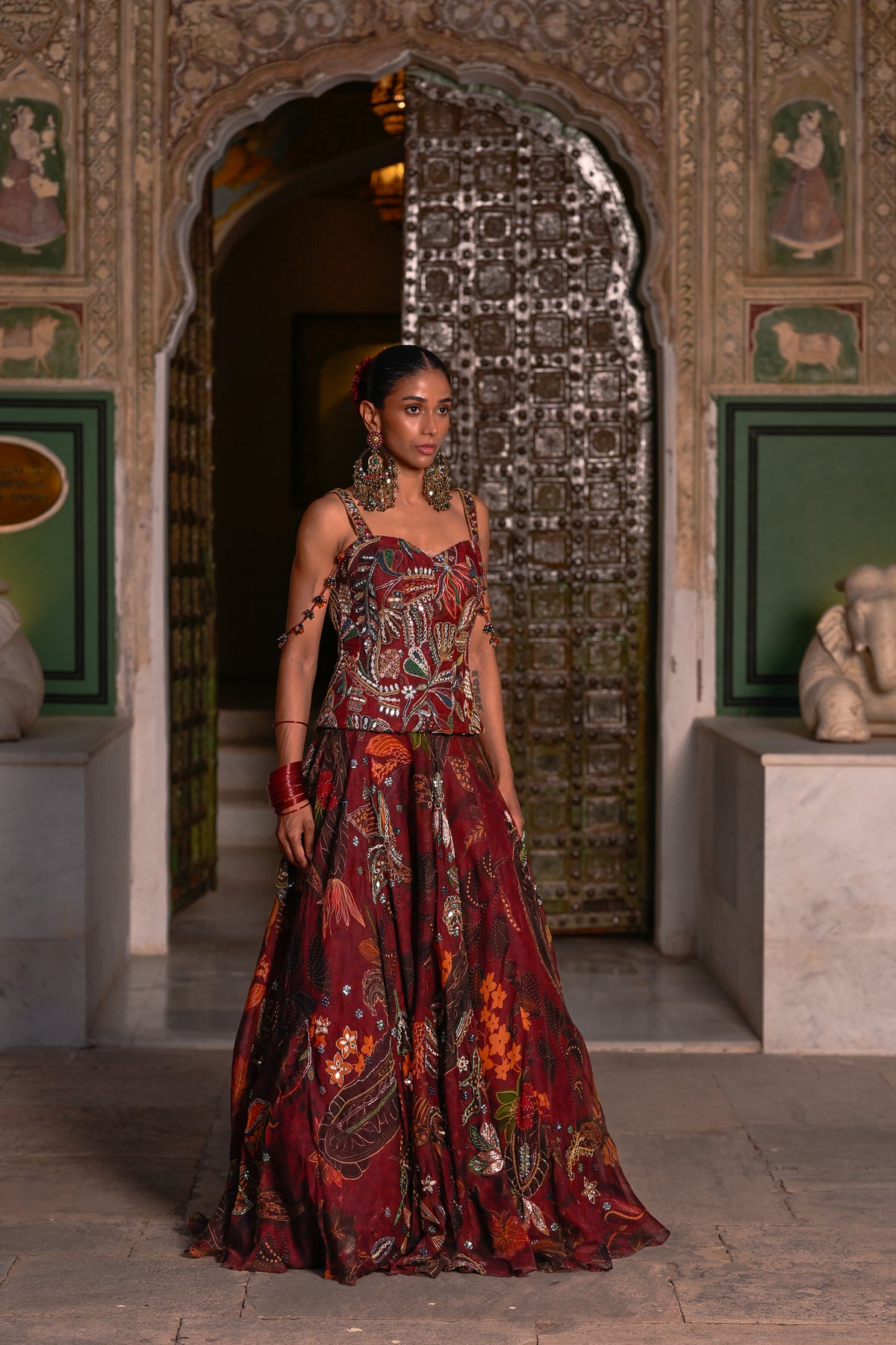 HIGHLIGHTED LEHENGA EMB CORSET