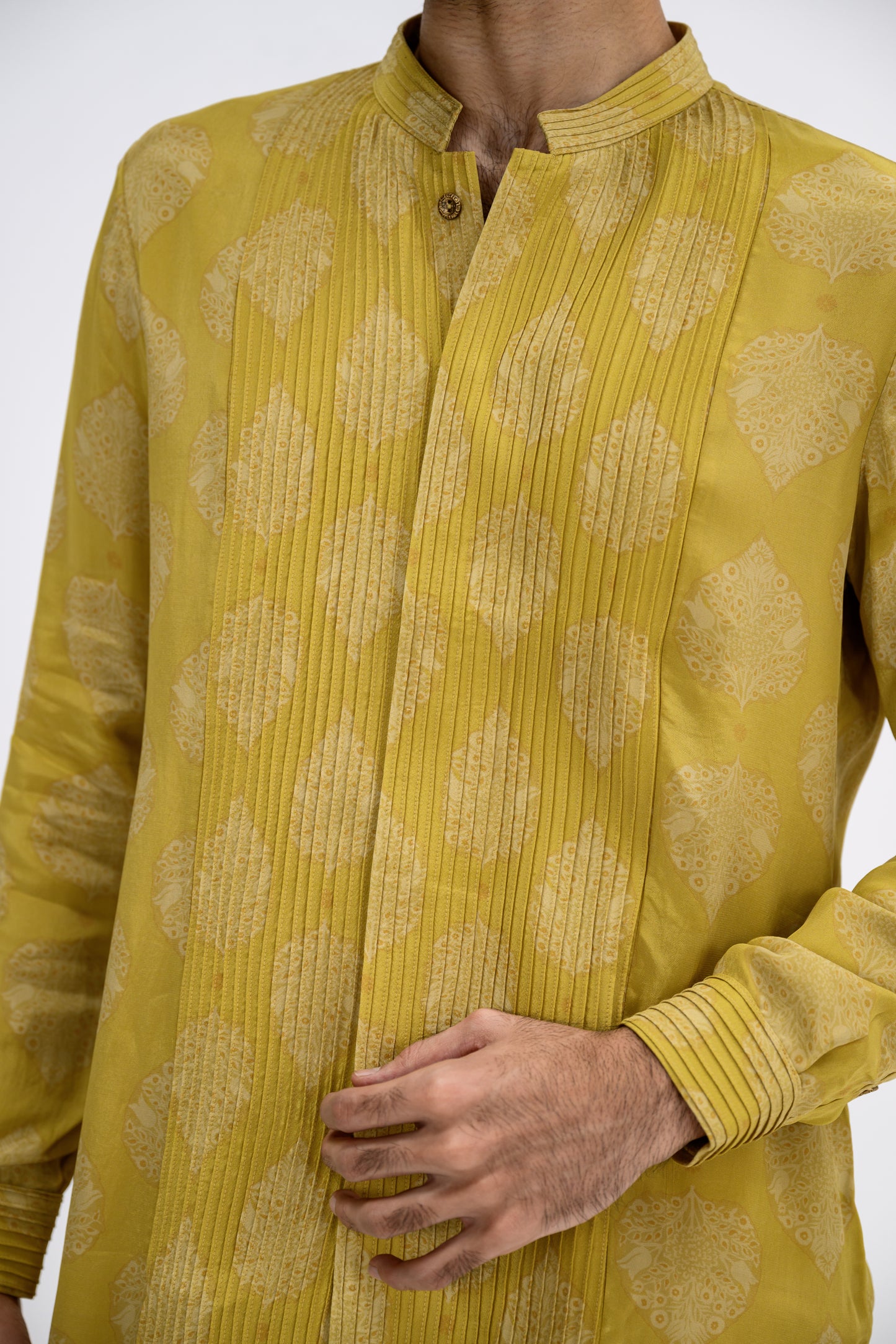 Mustard Pintuck Kurta / Full Set