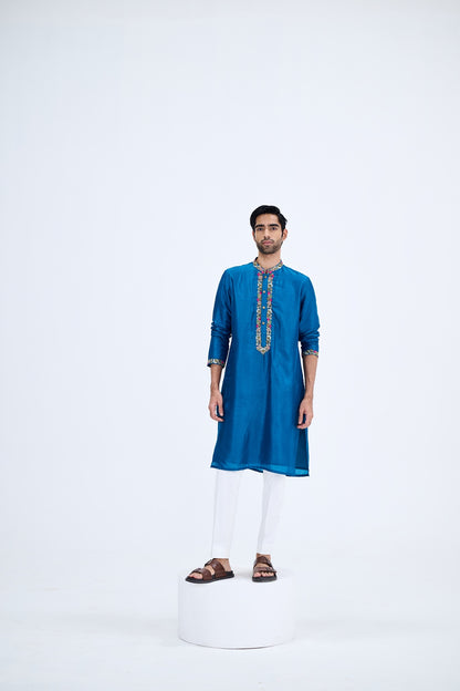 BLUE KURTA SET WITH WHITE PANTS