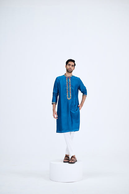 BLUE KURTA SET WITH WHITE PANTS