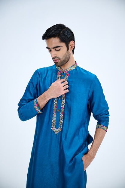 BLUE KURTA SET WITH WHITE PANTS