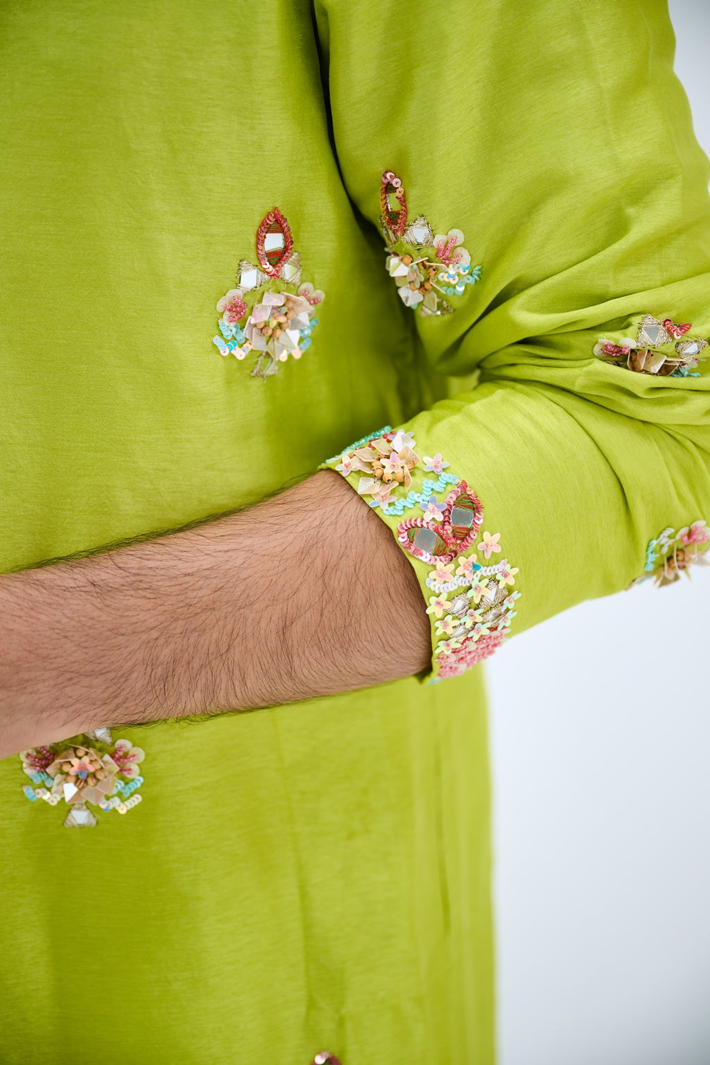 LIGHT GREEN BOOTA KURTA SET PAIRED WITH WHITE PANTS