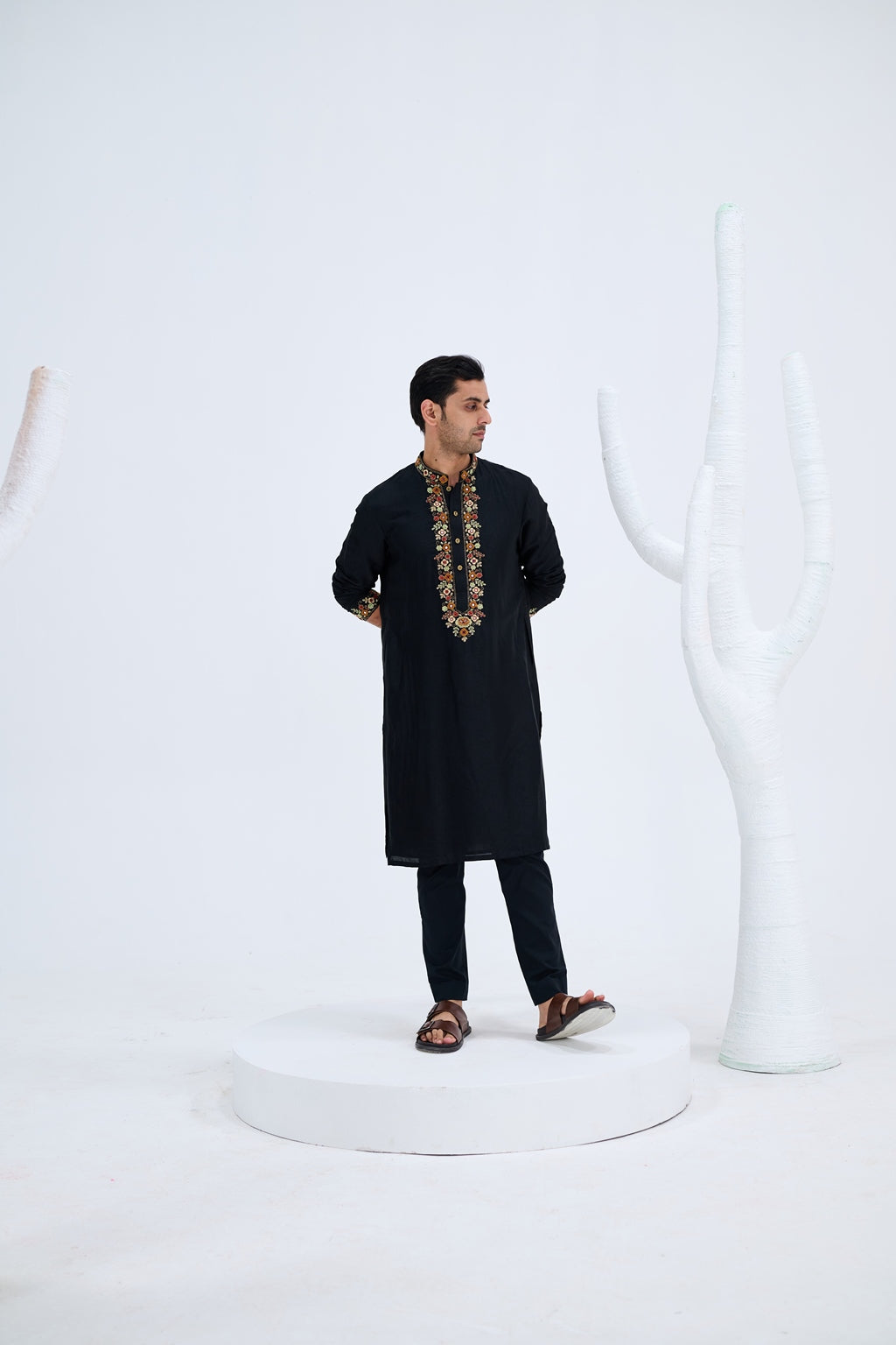 EBONY KURTA SET WITH BLACK PANTS