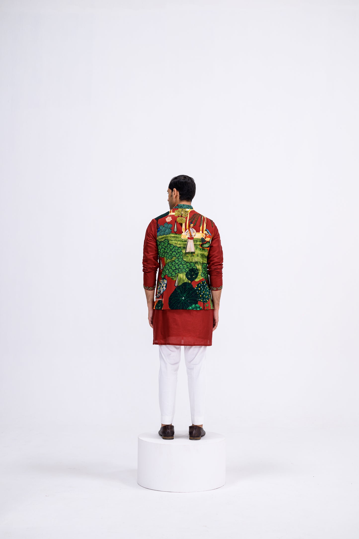 Red Mughal Garden Bundi Paired With Kurta And Pants Set