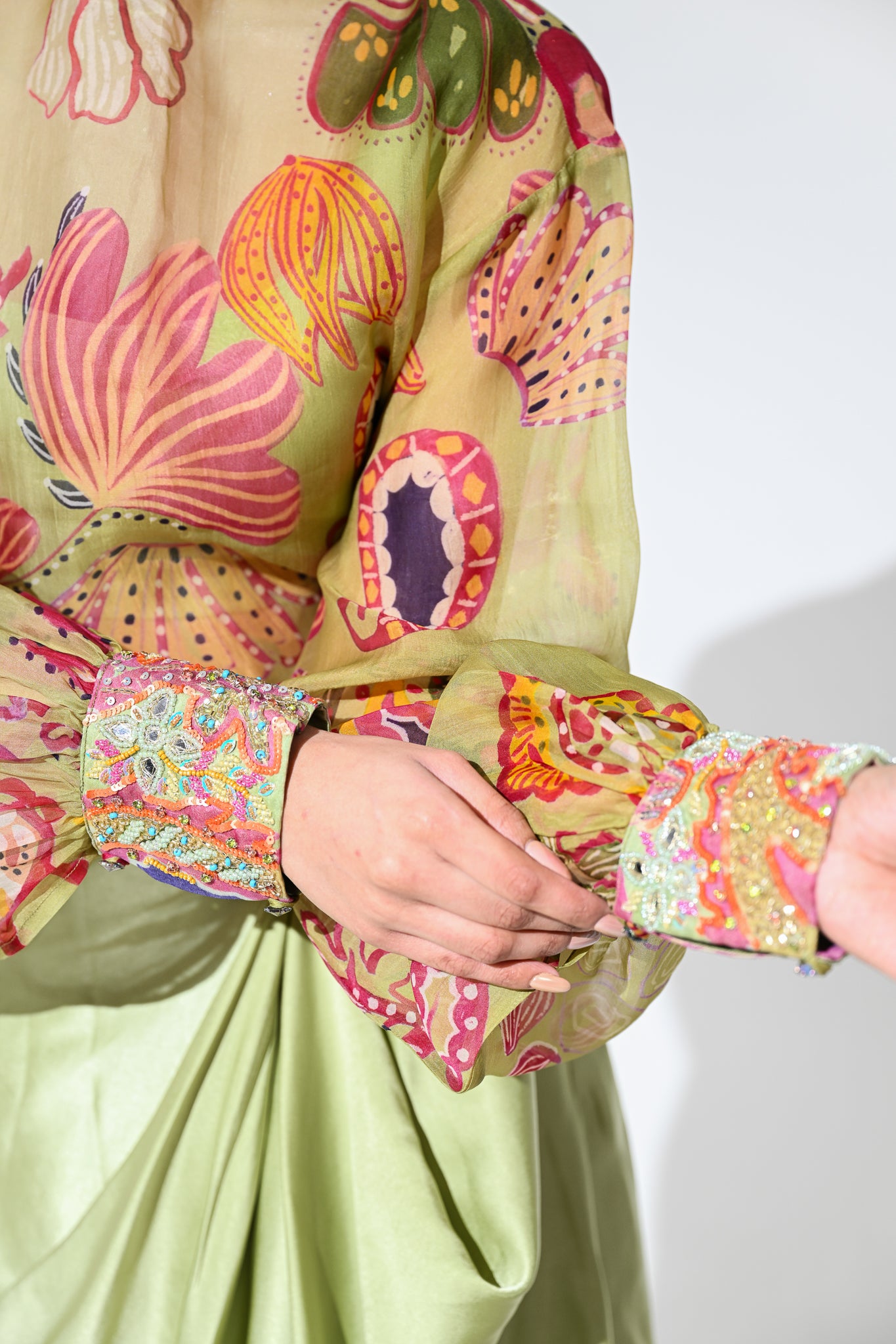 OLIVE BLOOM EMBROIDERE SHIRT SKIRT SET
